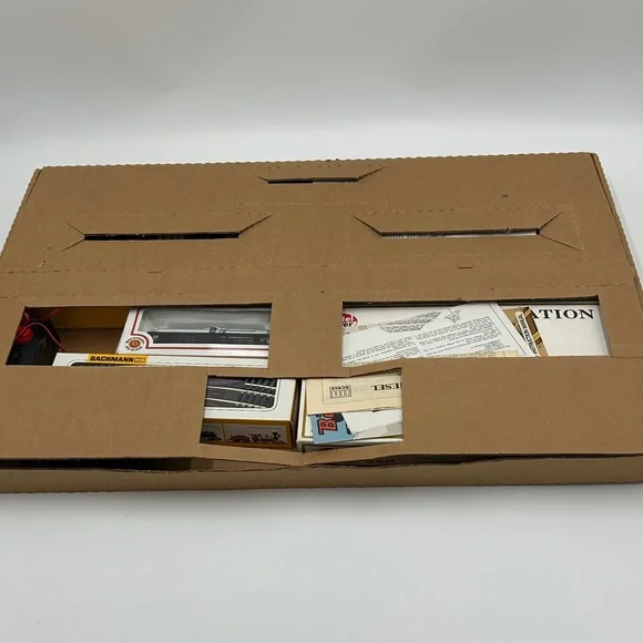 Bachmann King of the Rail HO Electric Train Set Giant 83 pieces set New - Picture 5 of 16
